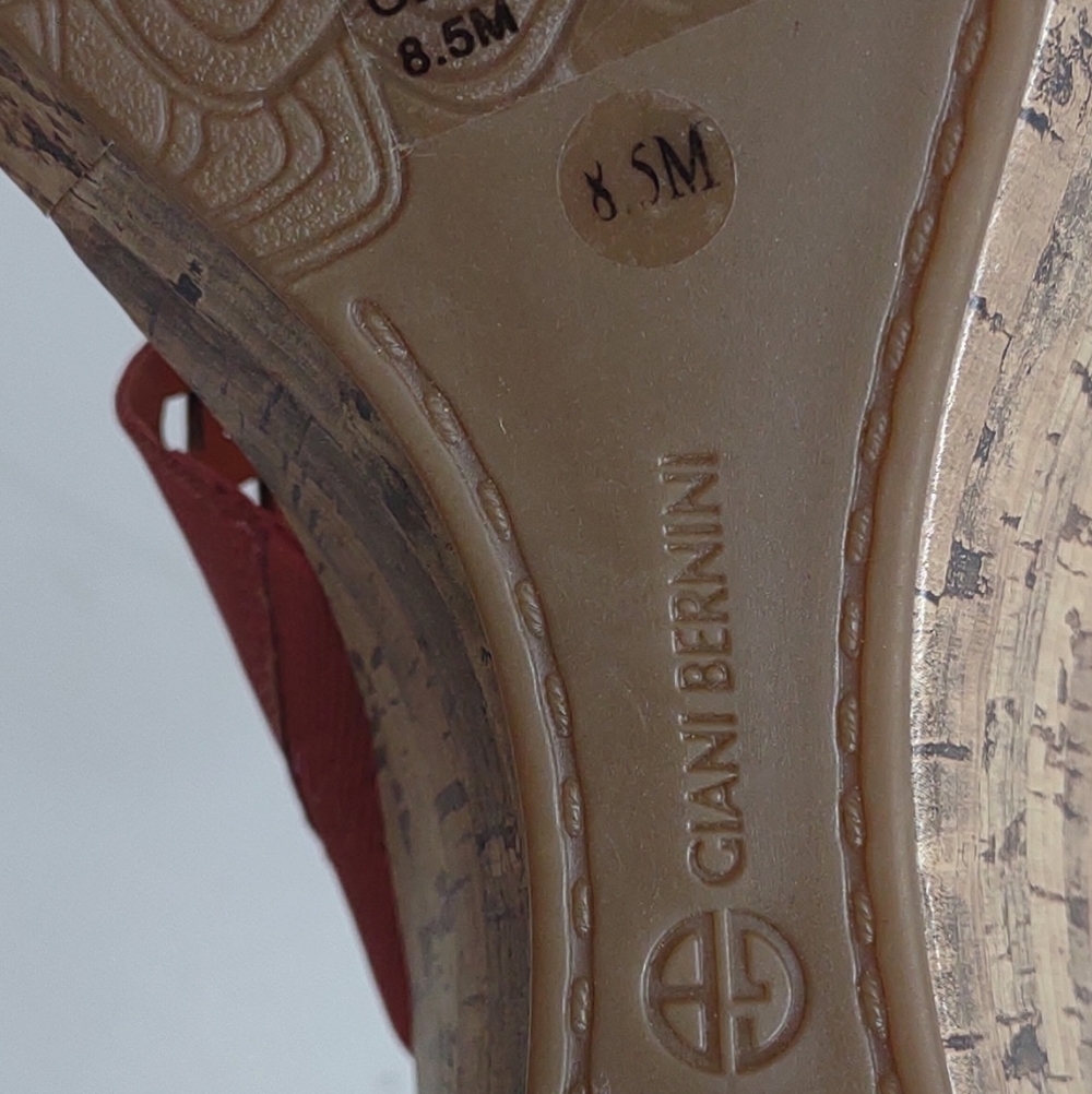 Giani Bernini Tan Cutout Sandals - Picture 4 of 4